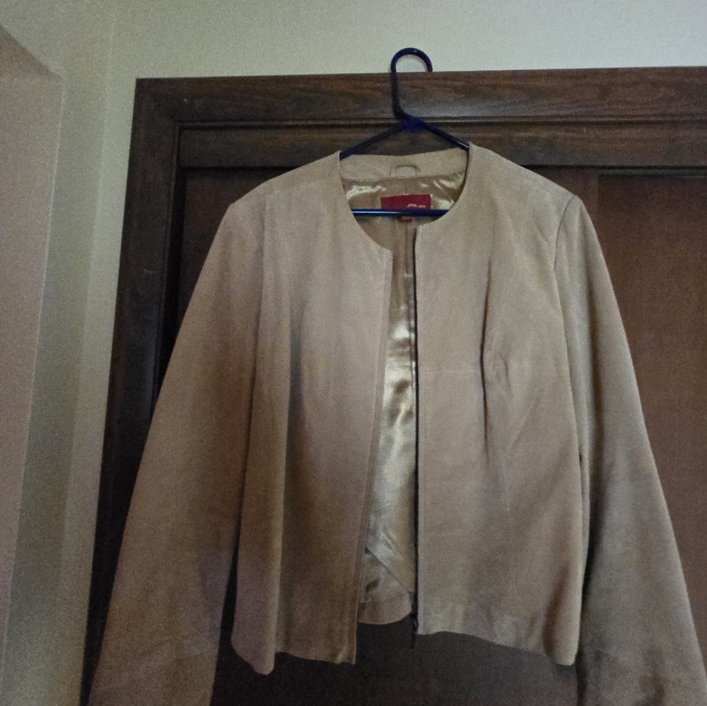 Elegant Tan Women's Jacket